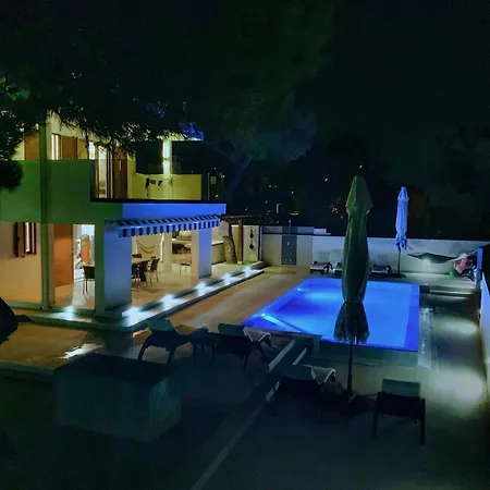 Charmante Und Luxurioese La Casa Del Capitano Holiday home Razanj